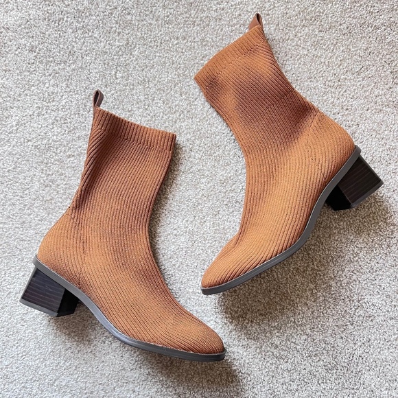 Everlane Glove Ribbed Knit Boot Toffee 8.5 - Picture 2 of 6